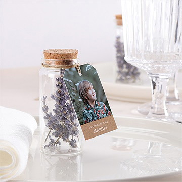 Mignonette communion illustration végétale - Mise en situation