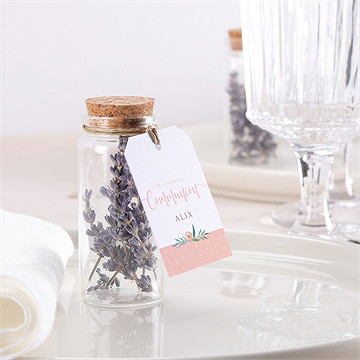 Mignonette communion rose tendre étiquette - Mise en situation