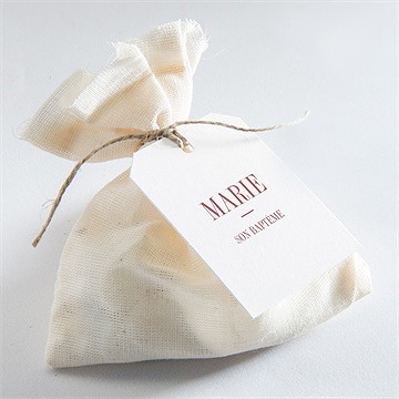 Etiquette baptême polaroid chic ! - Mise en situation