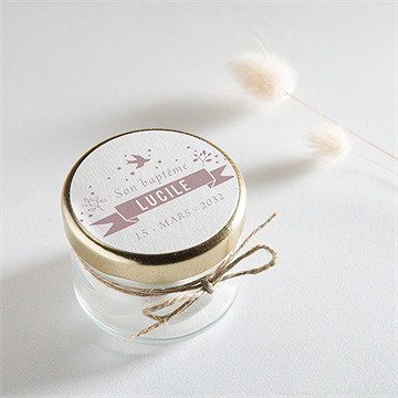 Sticker baptême en beaux reliefs - Mise en situation