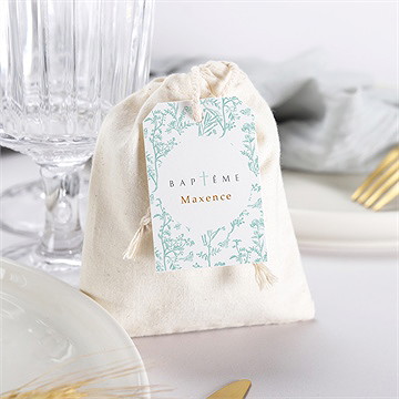 Pochon baptême gravure en rond - Mise en situation