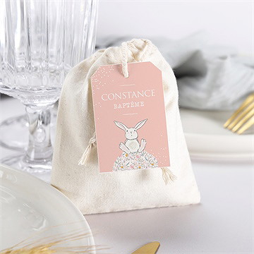 Pochon baptême petit lapin baptême - Mise en situation