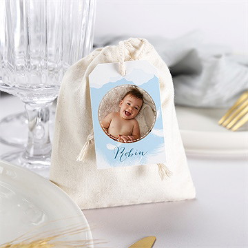 Pochon baptême duvet tout en rondeur - Mise en situation