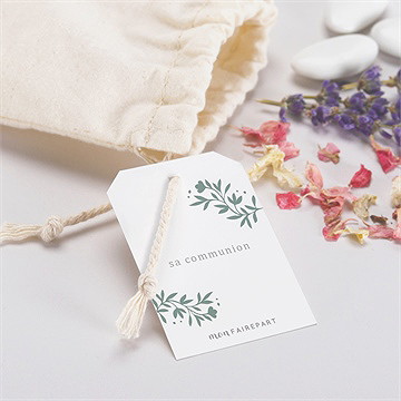 Pochon communion gaufrage émeraude - Mise en situation