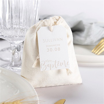 Pochon baptême lettre de cuivre - Mise en situation