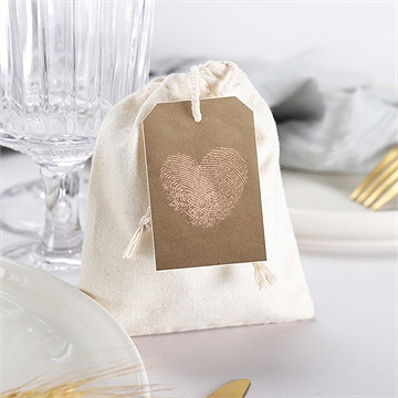 Pochon mariage  nos empreintes - Mise en situation