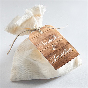 Etiquette mariage boisé - Mise en situation