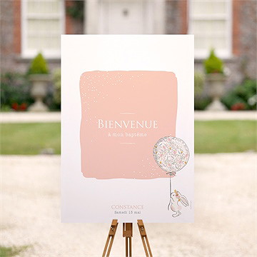 Panneau bienvenue petit lapin baptême - Mise en situation