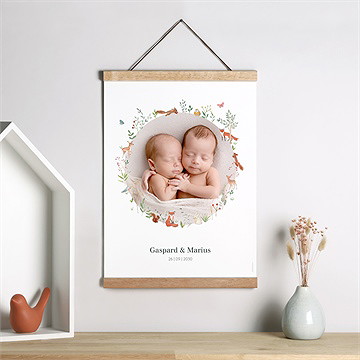 Affiche naissance jumeaux & animaux - Mise en situation
