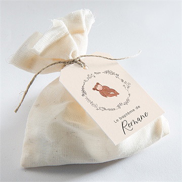 Etiquette baptême bébé nounours - Mise en situation