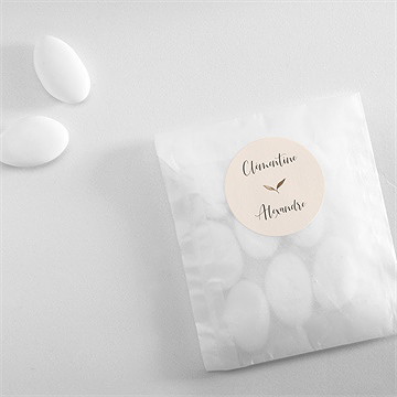 Sticker mariage virevoltant - Mise en situation