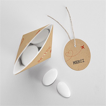 Boîte de dragées mariage passeport vintage étui - Intérieur de la boîte