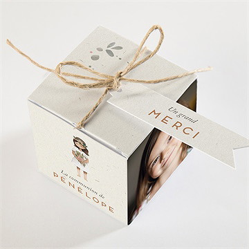 Boîte de dragées communion petite fille - Dessus de la boîte