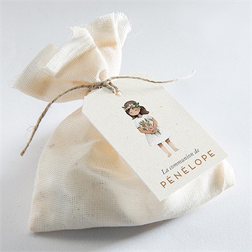 Etiquette communion petite fille - Mise en situation