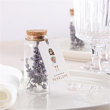 Mignonette communion petite fille étiquette - Mise en situation