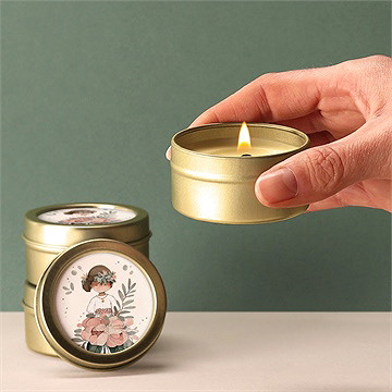 Bougie communion beauté au naturel or - Bougie allumée