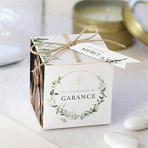 Boîte de dragées communion gravée au coeur