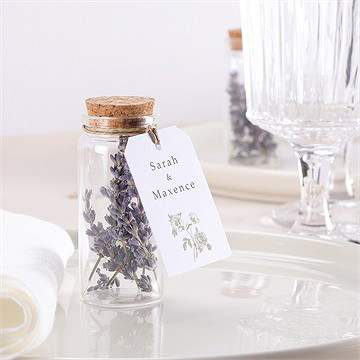 Mignonette mariage fleuri étiquette - Mise en situation