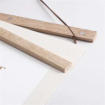 Affiche naissance le conte du renard - Détail des supports en bois