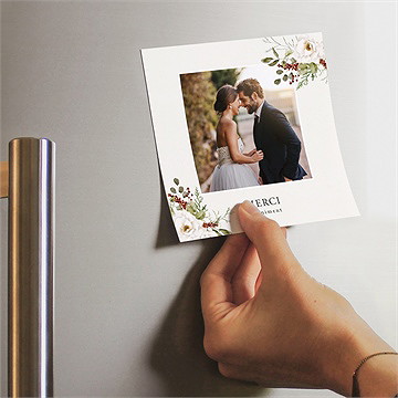 Remerciement mariage en rouge et blanc magnet - Mise en situation