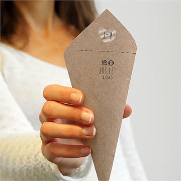 Cornet confettis mariage kraft en folie - Dos du cornet