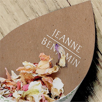 Cornet confettis mariage nature chic - Mise en situation