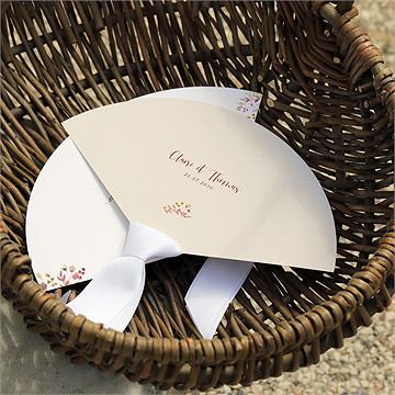 Eventail mariage élégance champêtre - Mise en situation
