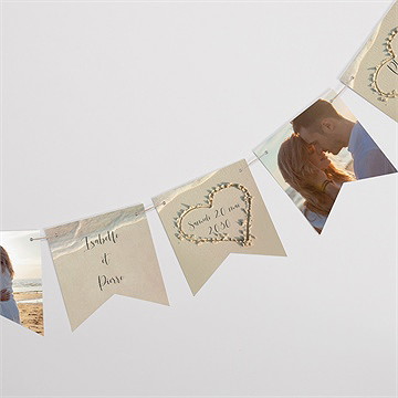 Guirlande mariage dans le sable