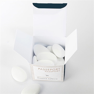 Boîte de dragées baptême mon passeport bapteme - Intérieur de la boîte