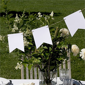 Guirlande mariage création vierge pliée - Mise en situation