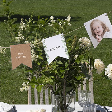 Guirlande baptême kraft végétal - Mise en situation