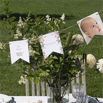 Guirlande baptême tout en joie - Mise en situation