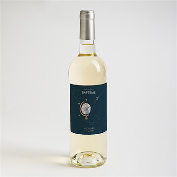 Etiquette de bouteille baptême mon passeport bapteme - Mise en situation