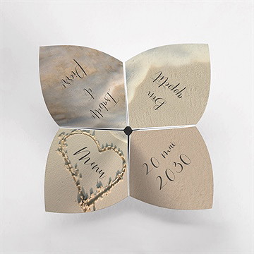 Menu mariage dans le sable cocotte - Vue du dessus