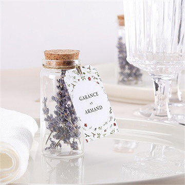 Mignonette mariage ronde fleurie étiquette - Mise en situation