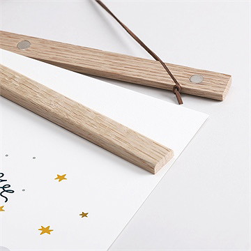 Affiche naissance arc-en-ciel - Détail des supports en bois