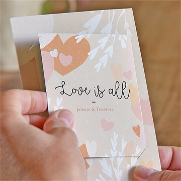 Faire-part mariage love is all - Mise en situation