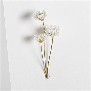 Faire-part mariage création portrait fleur séchée - Vue zoomée