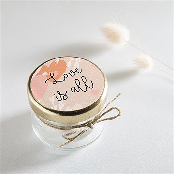 Sticker mariage love is all - Mise en situation