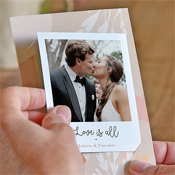 Remerciement mariage love is all