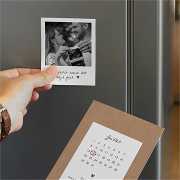 Carte annonce grossesse calendrier - Mise en situation