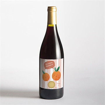 Étiquette bouteille annonce grossesse jeu - Mise en situation