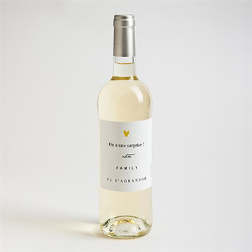 Étiquette bouteille annonce grossesse la famille s'agrandit ! - Mise en situation