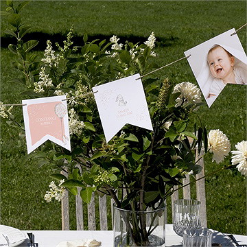 Guirlande baptême petit lapin baptême - Mise en situation