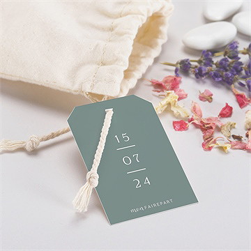 Boîte de dragées mariage poésie d'aquarelle pochon - Mise en situation