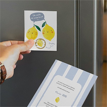 Carte annonce grossesse jeux à gratter duo - Mise en situation