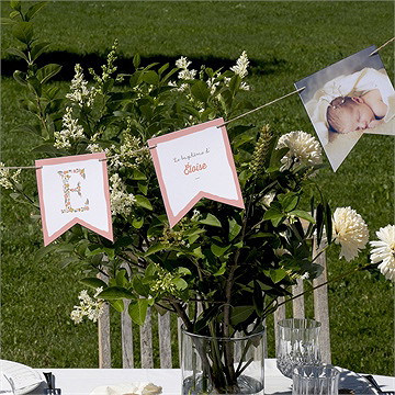 Guirlande baptême initiales à motifs - Mise en situation