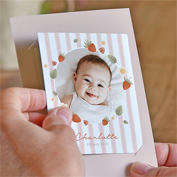 Faire-part naissance fraises acidulées duo - Mise en situation