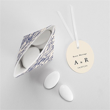 Boîte de dragées mariage exotique étui - Mise en situation