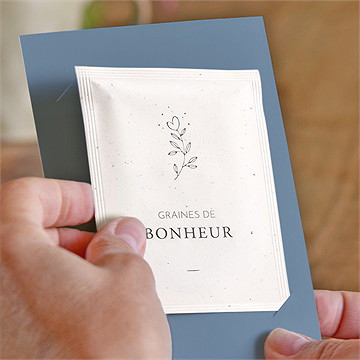 Faire-part naissance moderne et tendance graines - Mise en situation